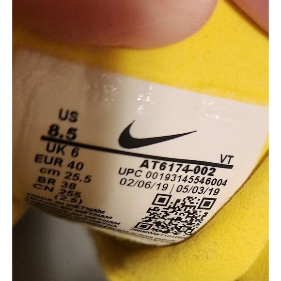 Women's Air Max 270 React
Bauhaus, size 8. 5 - Picture 7 of 8